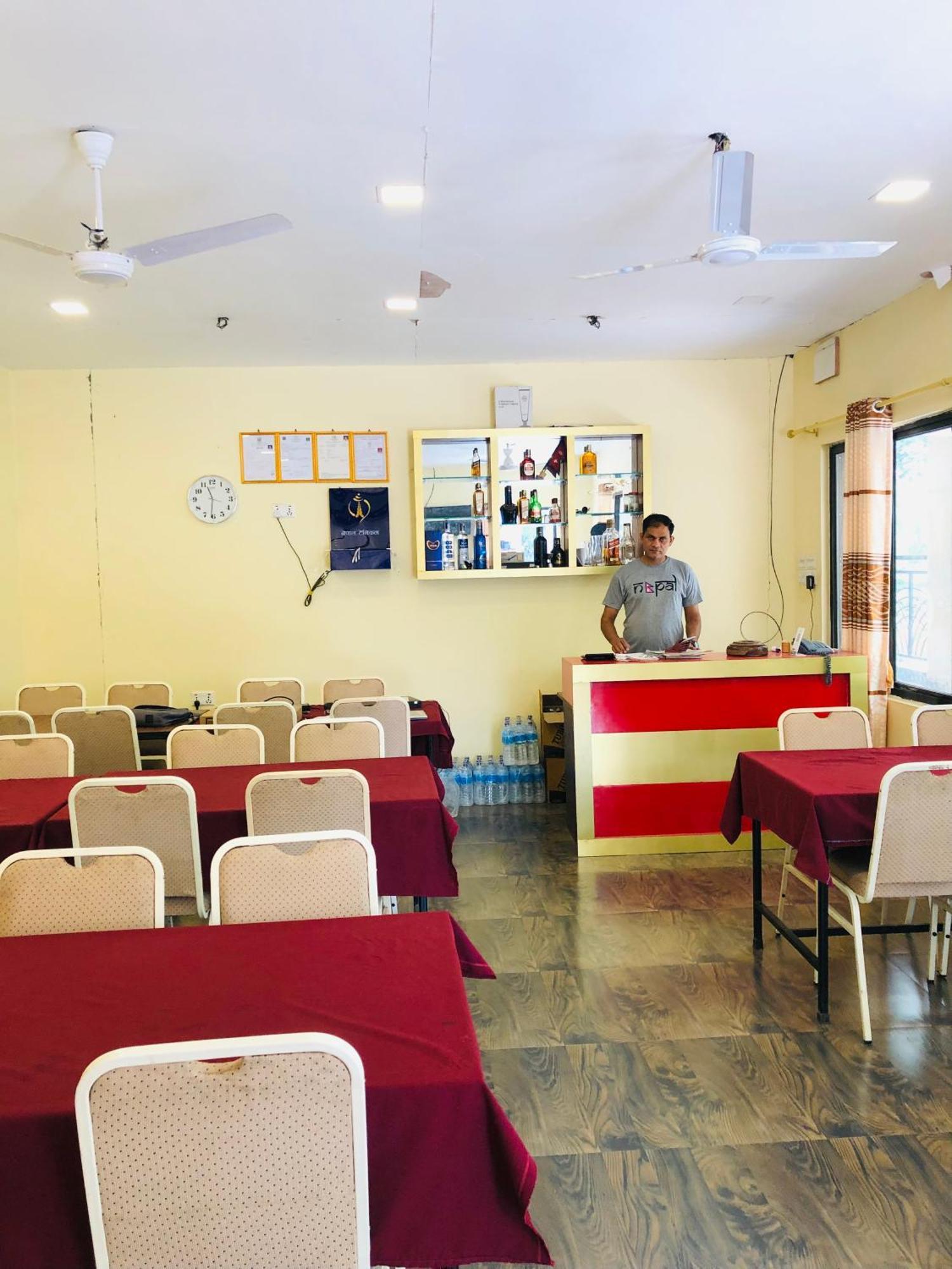 Hotel Silent Park Sauraha Exterior foto